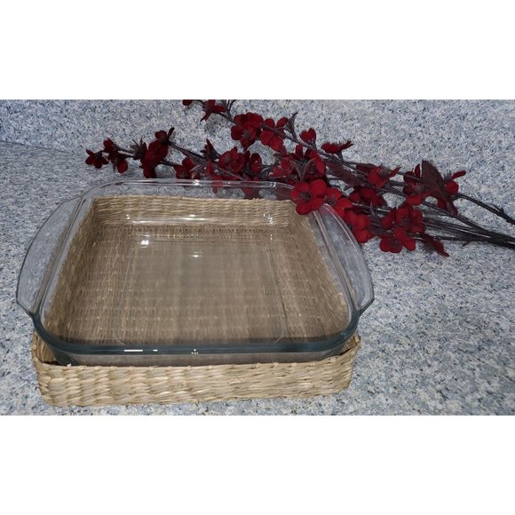 Libbey Baker Basics 8x8 with Basket - Picture 1 of 3